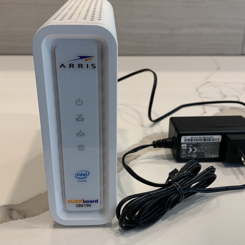 ARRIS SURFboard SB6190 Cable Modem